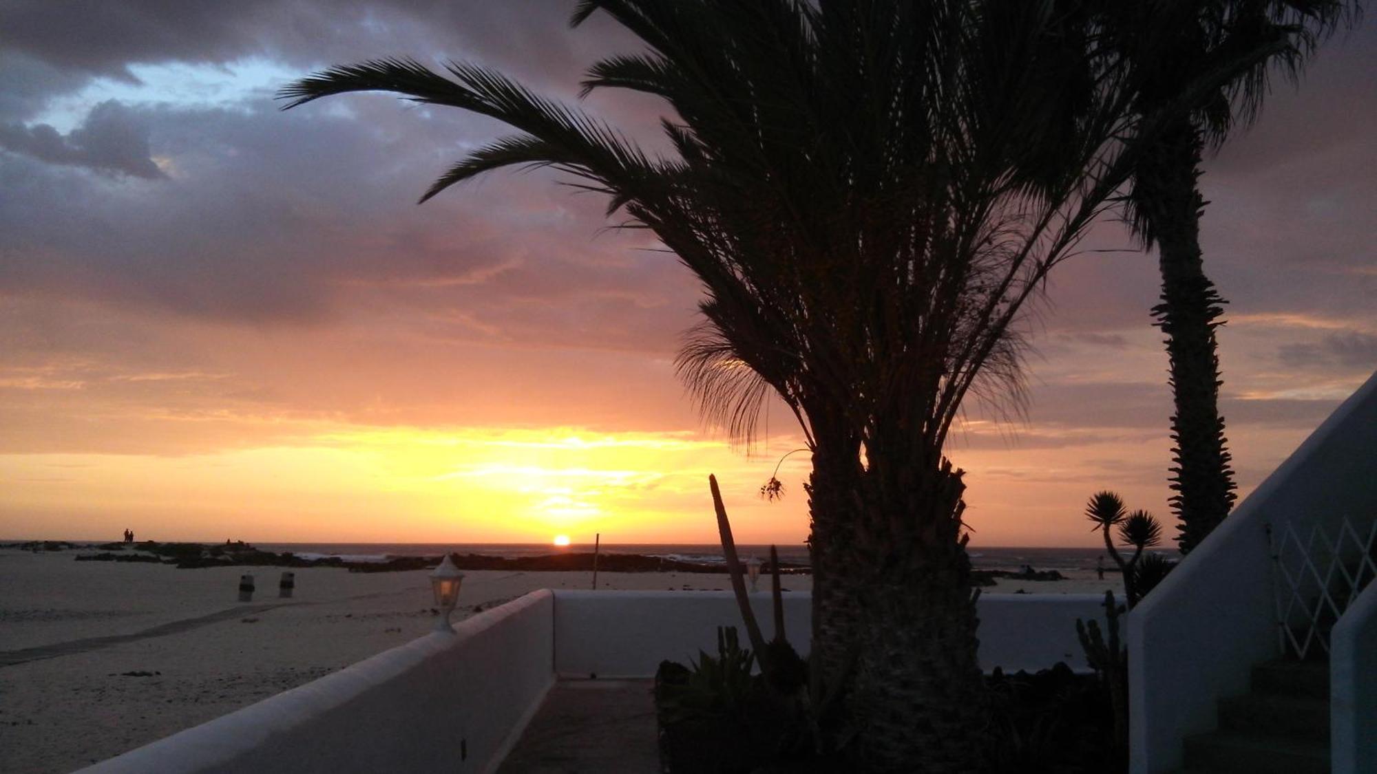 Apartamento Nire Lula En La Misma Playa Cotillo 外观 照片